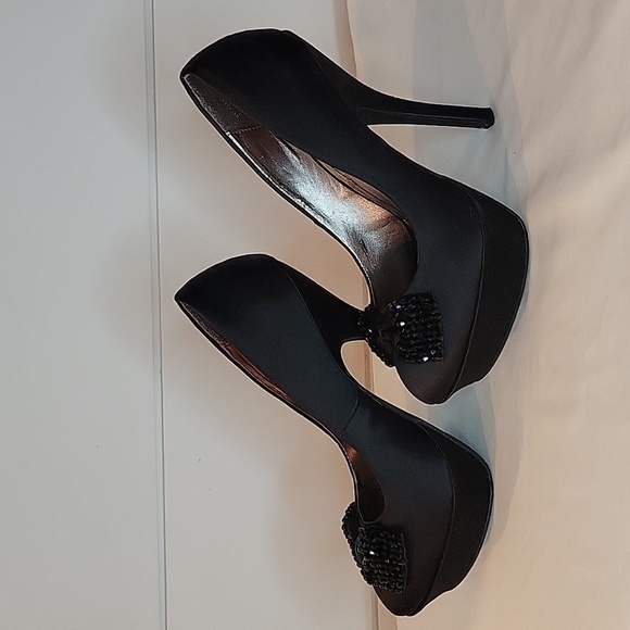 JUSTFAB Jessica Paster size 7 black platform heels with sequined bow - Picture 4 of 7